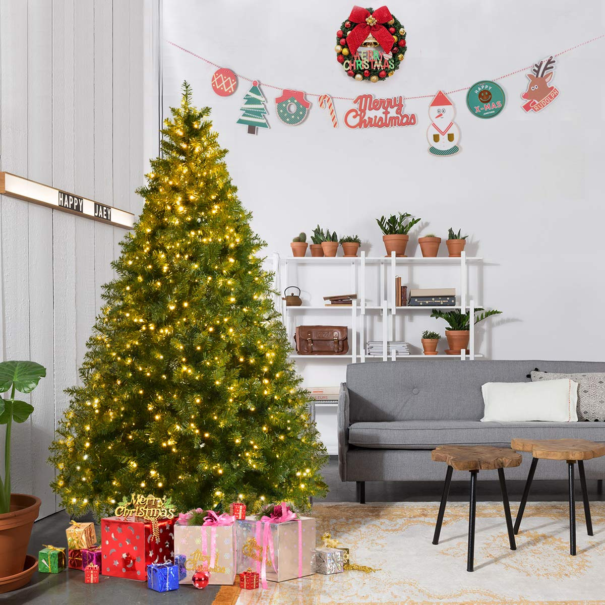 Lucktree Pre-Lit Christmas Tree Artificial PVC Spruce Hinged with 560 LED Lights and Solid Metal Legs - LucktreeUS