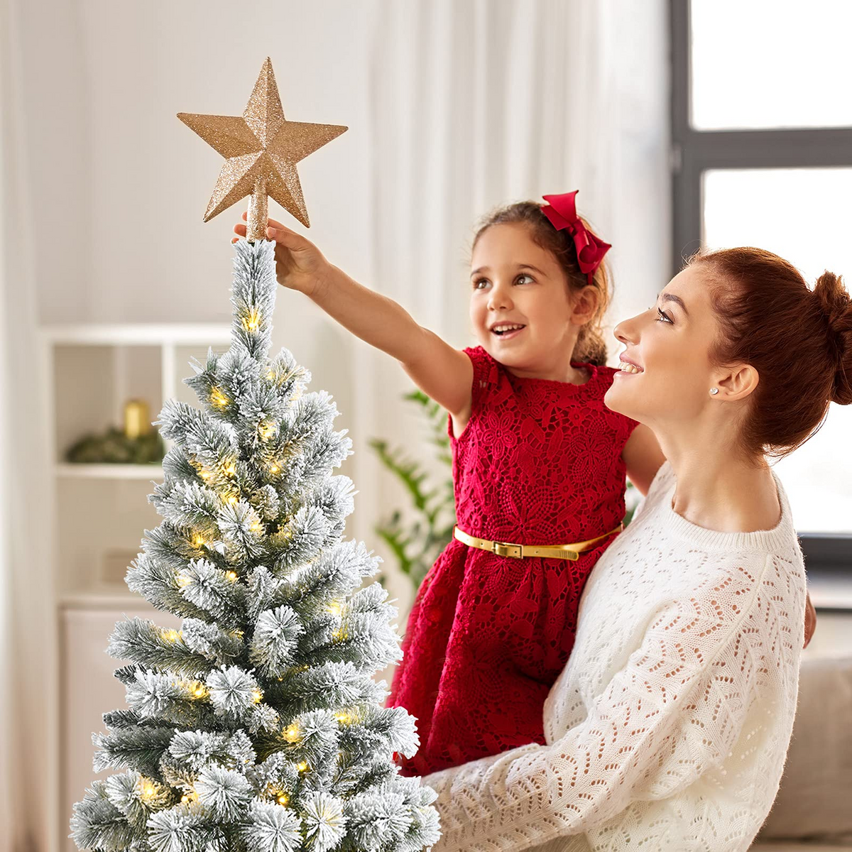 Lucktree Snow Flocked Christmas Tree, Premium Hinged Artificial Pine Tree, Remote Controller, Xmas Full Tree for Indoor - LucktreeUS