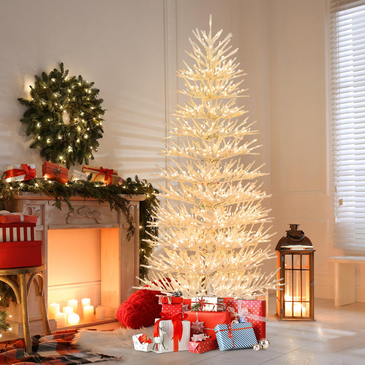 Lucktree 7ft Pre-Lit Artificial Christmas Tree with 923 Multicolored LED RGB Lights