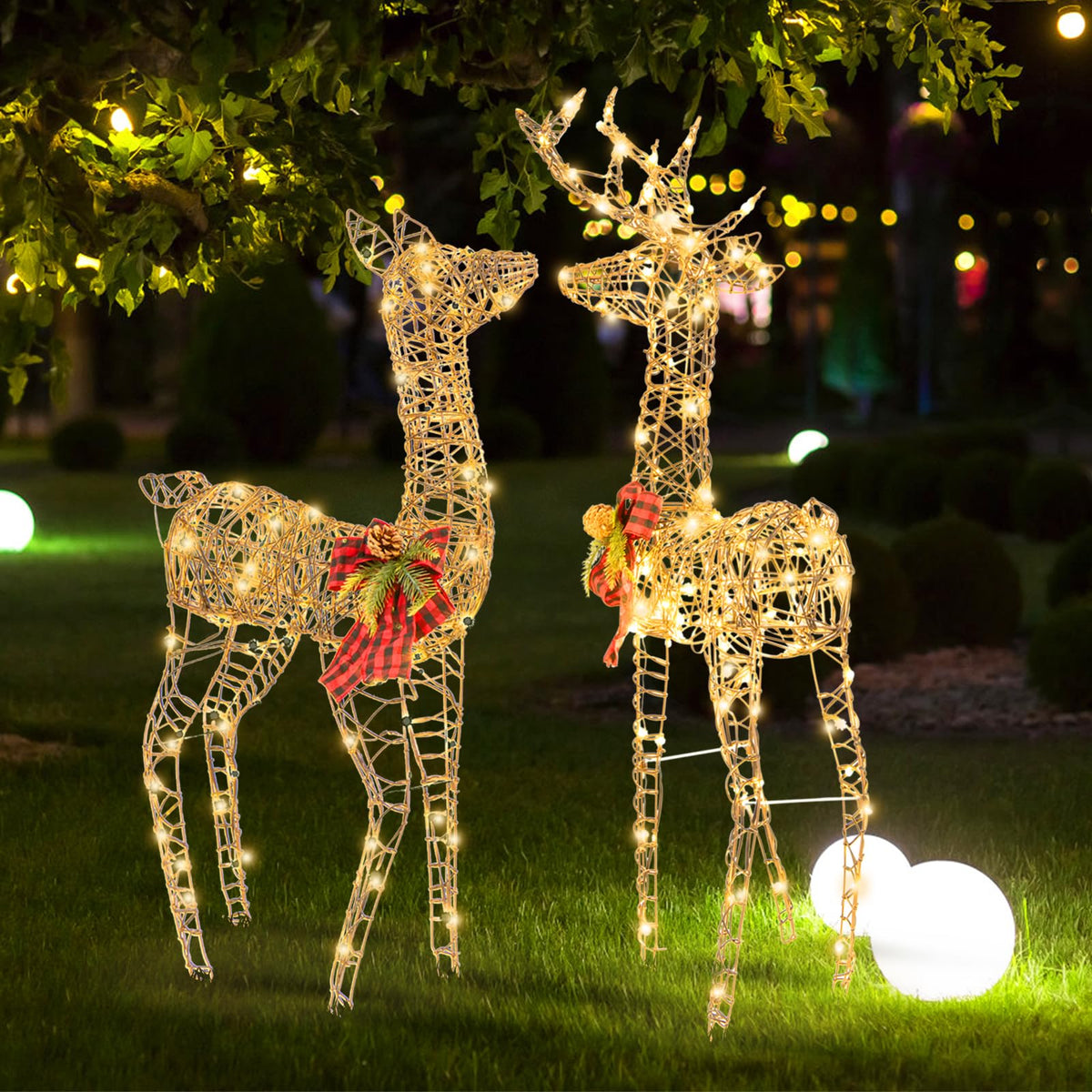 Lucktree 2 Pieces Lighted Christmas Reindeer Family Set with 230 LED Lights